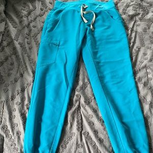 FIGS TEAL SCRUB SET- S Zamora and XS Casma